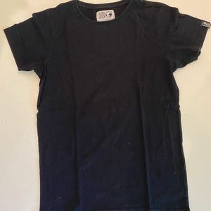 Black t-shirt